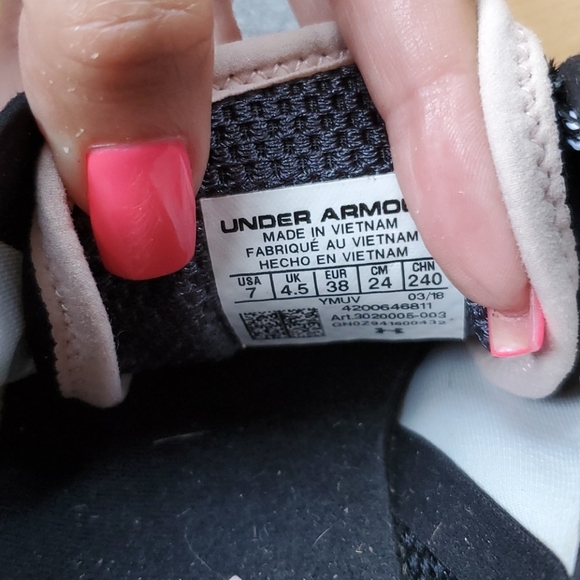 Under Armour Running Shoe Pink/Black - Picture 12 of 12